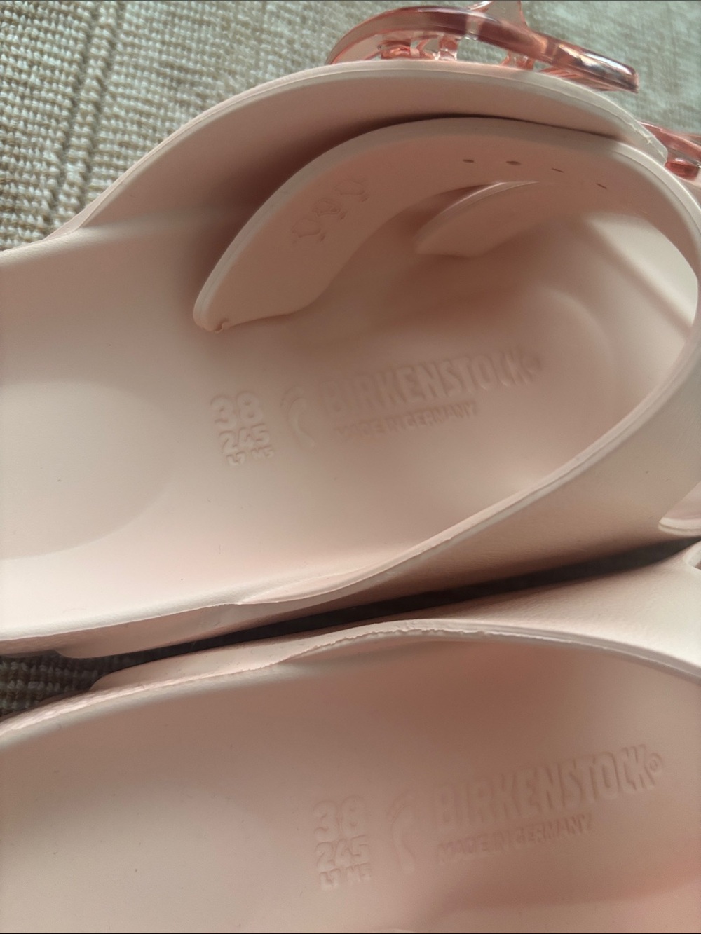 Women’s NWOT Pink Slide Birkenstocks Sandals with Decorative pink clear Buckles - Picture 2 of 5